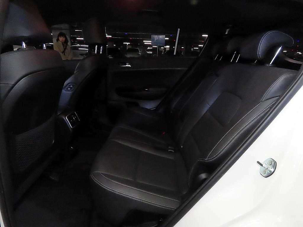 KIA Sportage - Vista 7