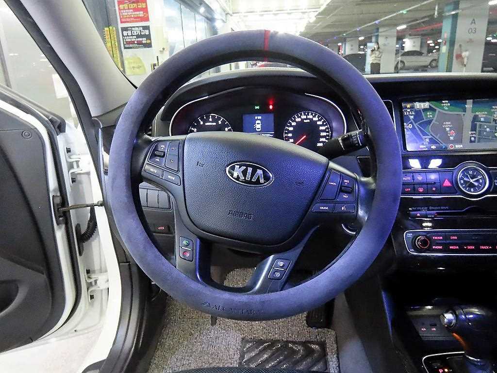 KIA K7 - Vista 8