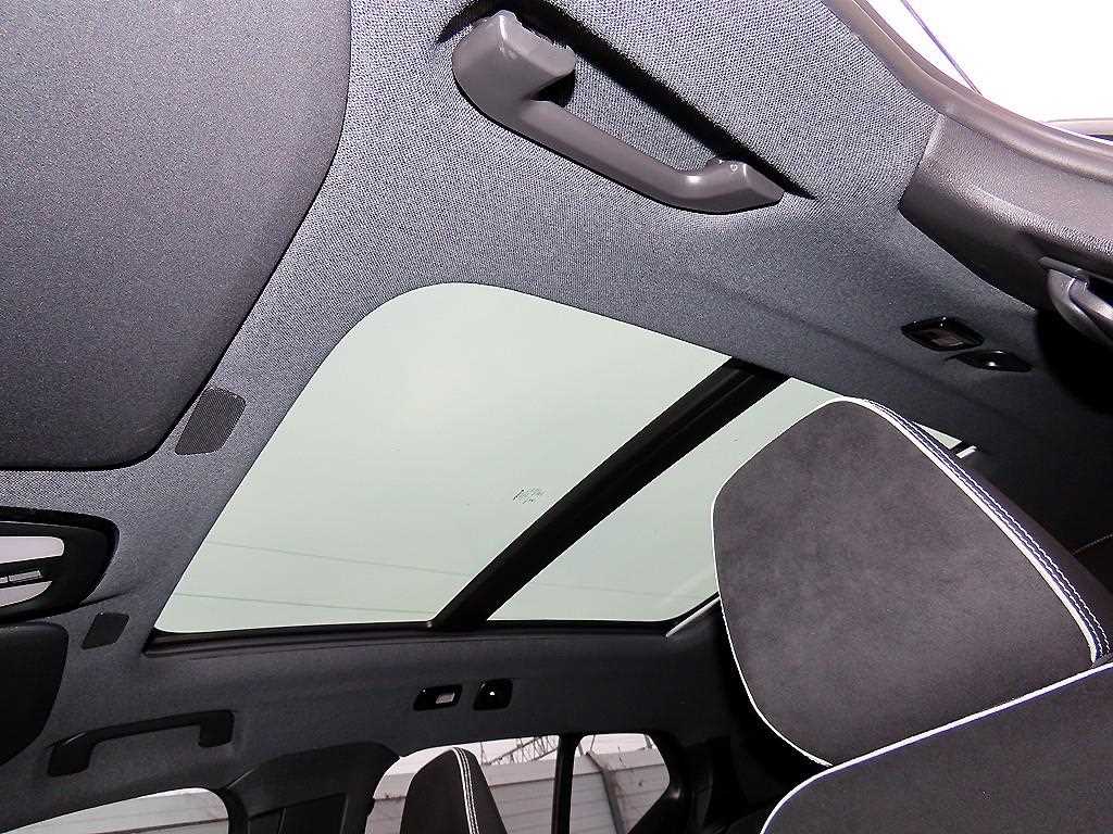 Volvo XC40 2024 Blanco - Importación desde Corea - HF Imports Iquique - Foto 17