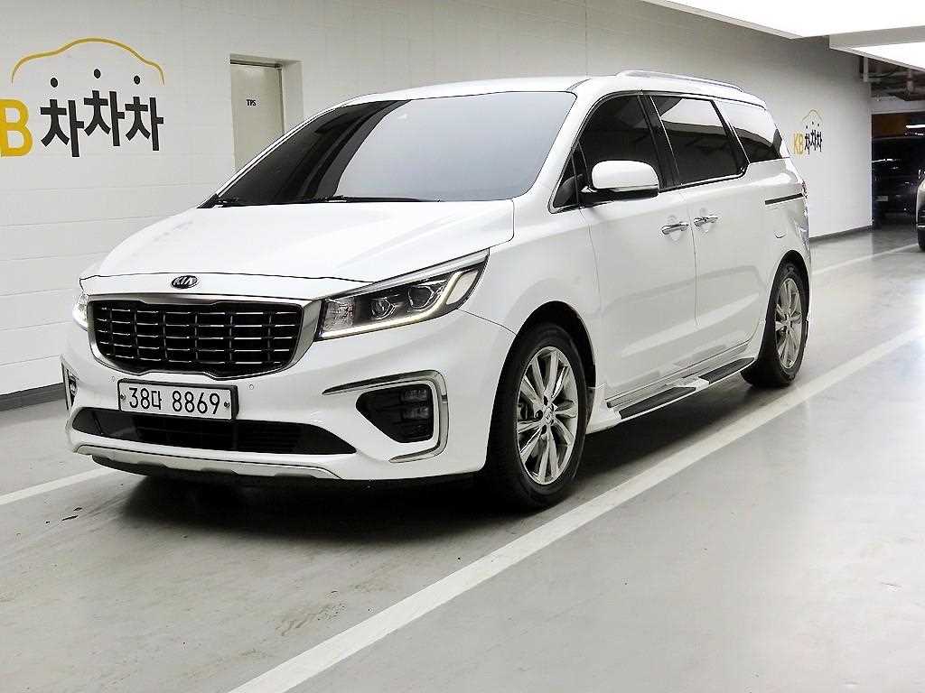 KIA Carnival - Vista 2