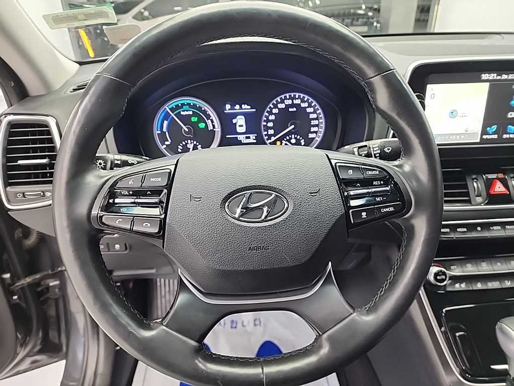 HYUNDAI Grandeur - Vista 9