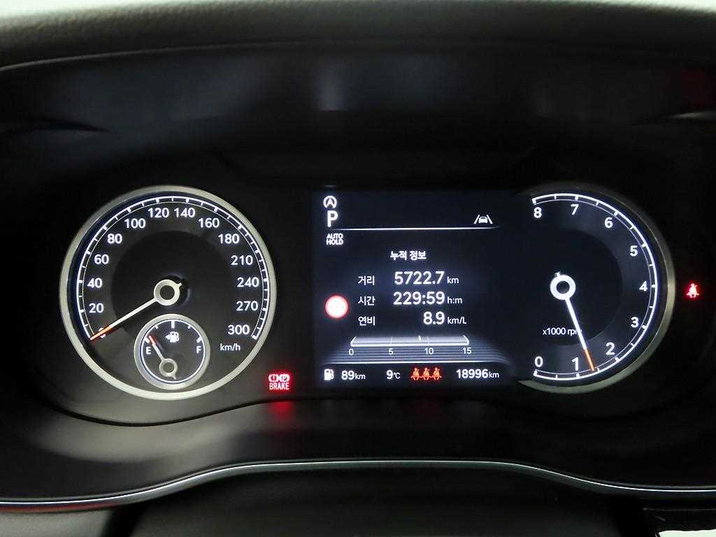 Genesis G70 - Vista 5