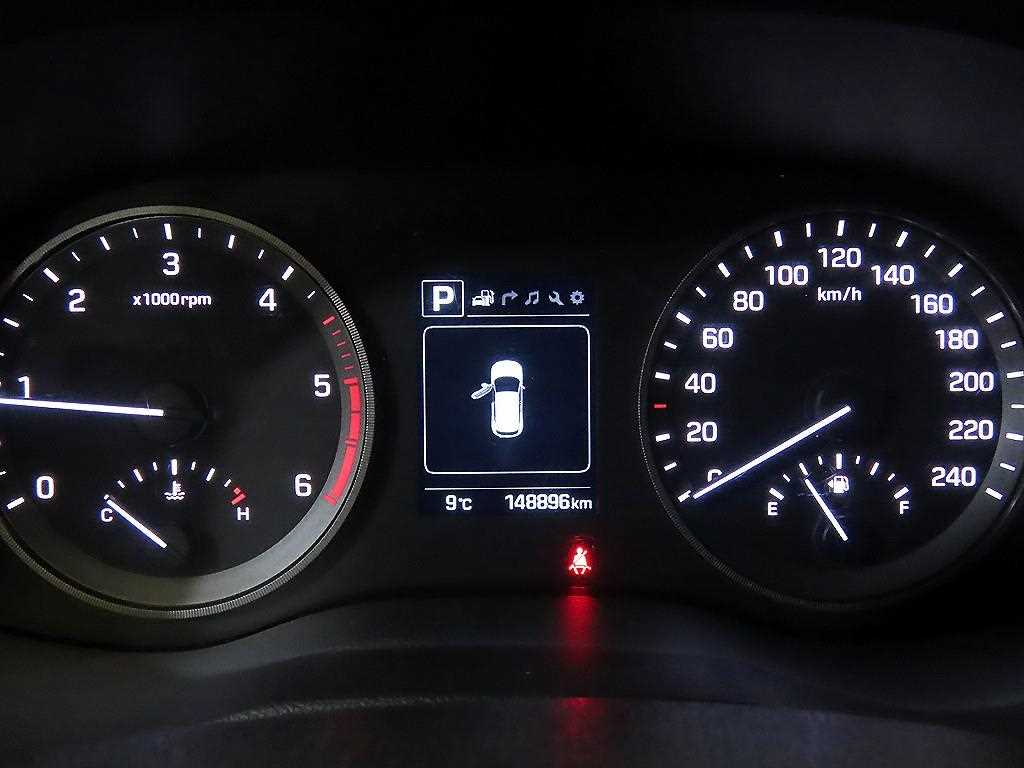 HYUNDAI Tucson - Vista 9