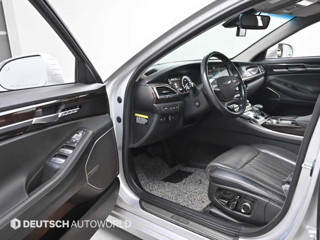 Genesis EQ900 - Vista 11