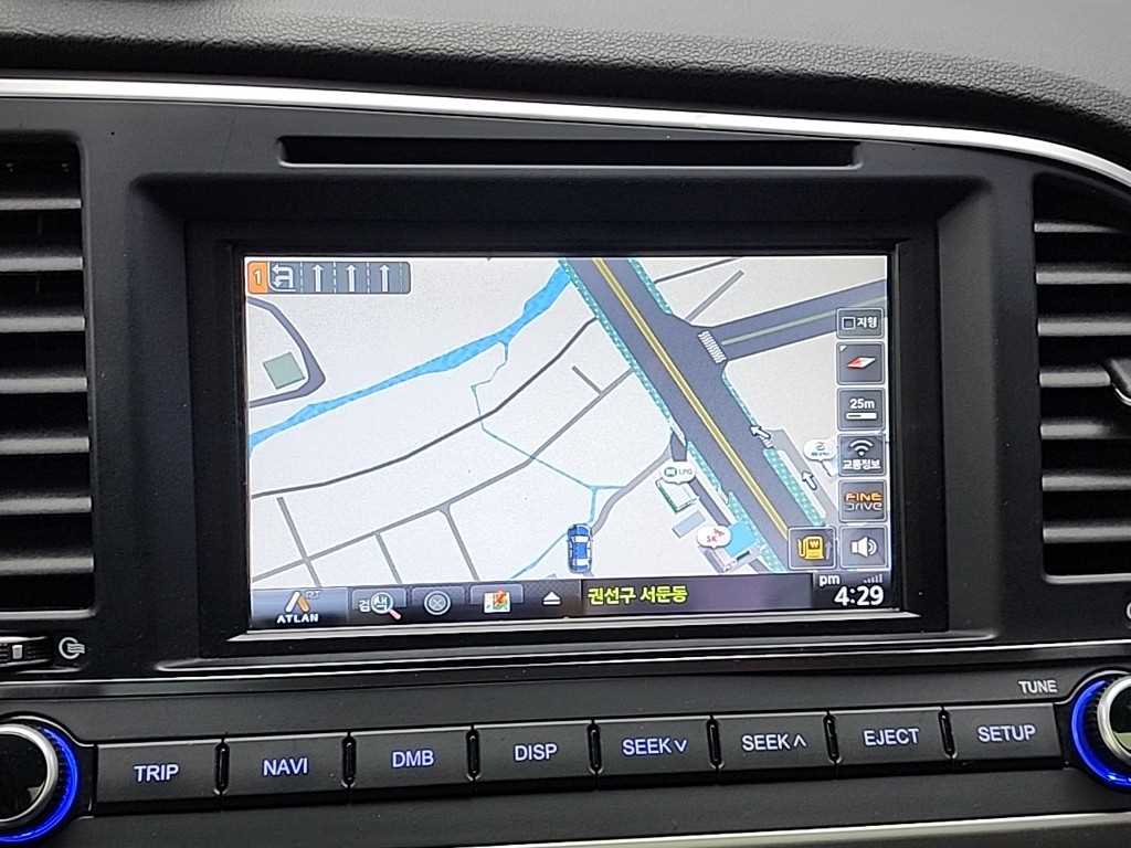 HYUNDAI Avante 2016 Gris - Importación desde Corea - HF Imports Iquique - Foto 14