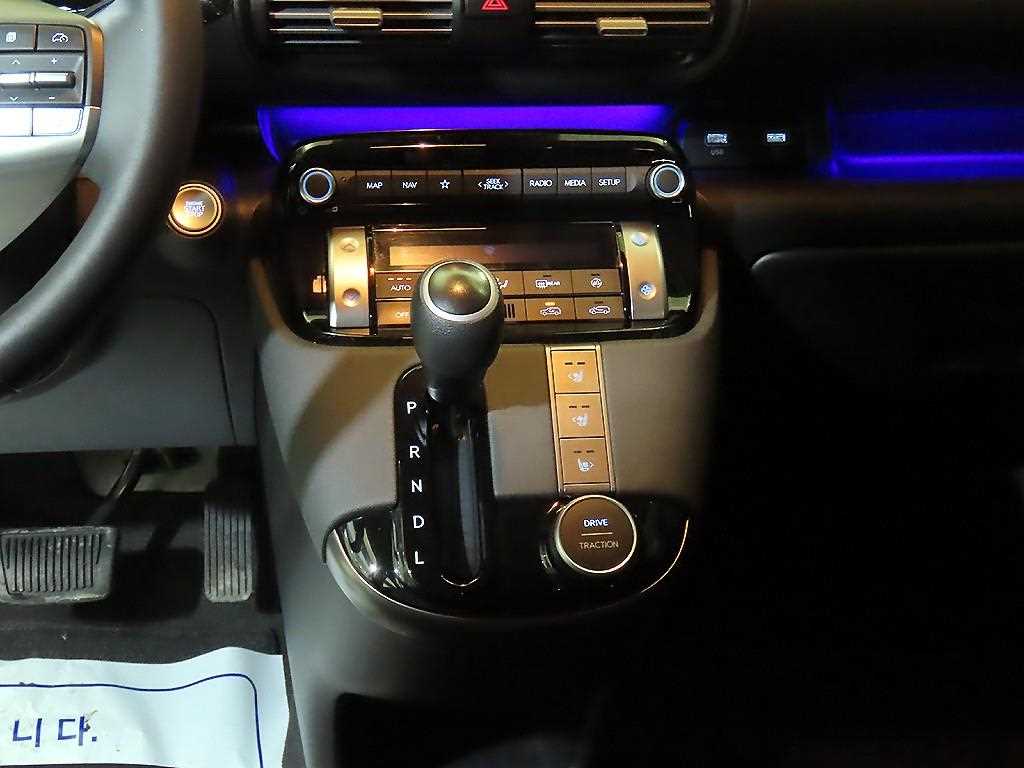 HYUNDAI Casper - Vista 12