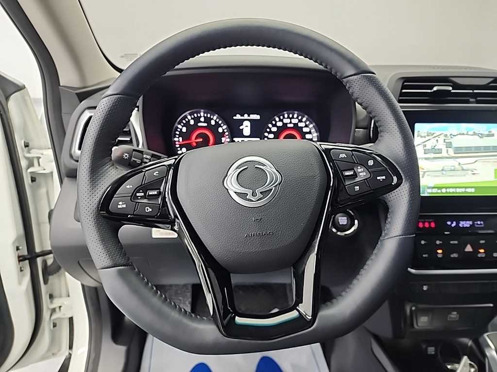 Ssangyong Tivoli - Vista 9
