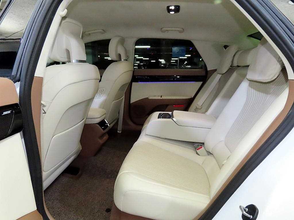 HYUNDAI Grandeur - Vista 7