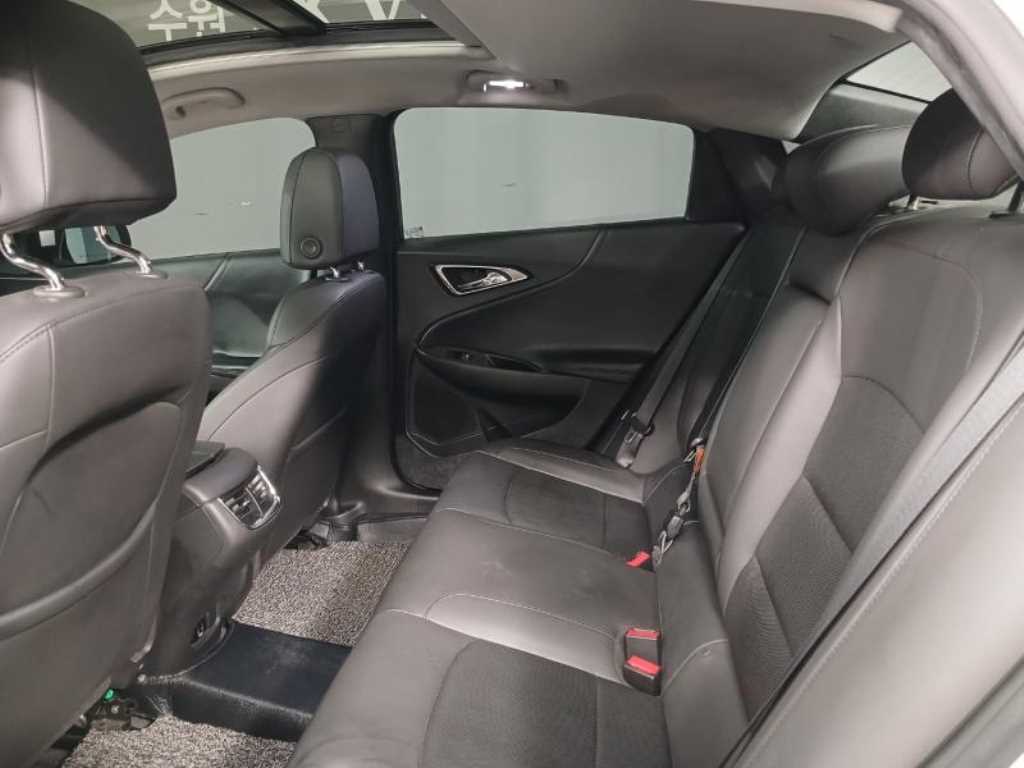 Chevrolet Malibu - Vista 8