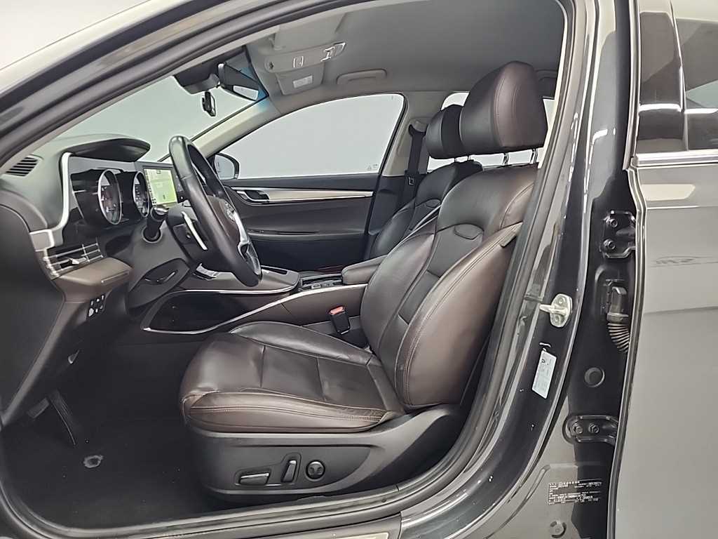 HYUNDAI Grandeur - Vista 12