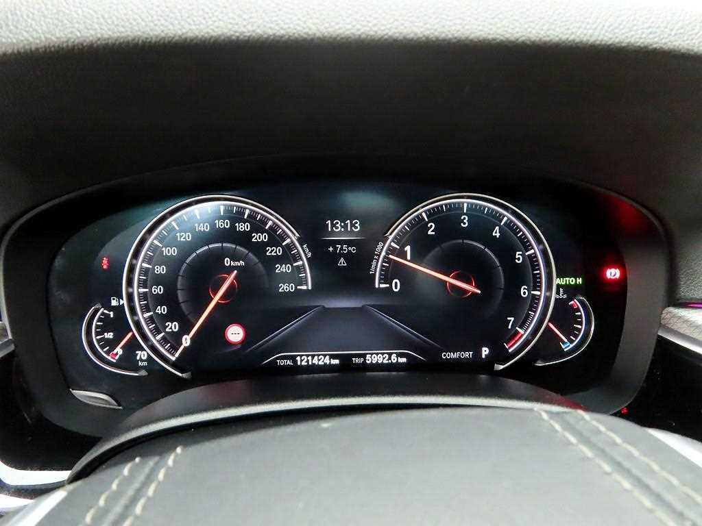 BMW 5 Series - Vista 5