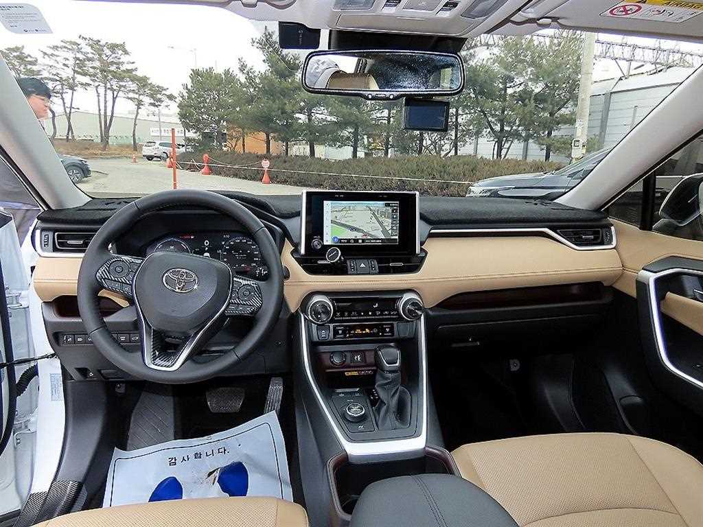 Toyota RAV4 - Vista 8