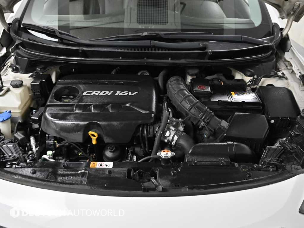 HYUNDAI i30 - Vista 6