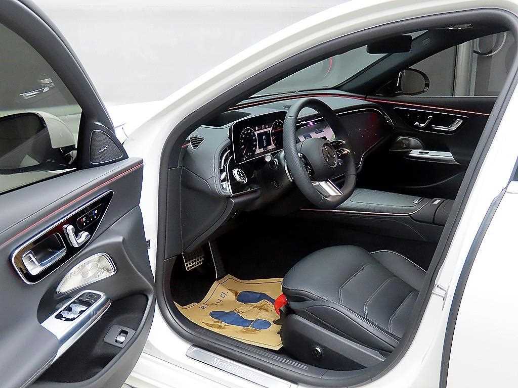 Mercedes Benz E class - Vista 5