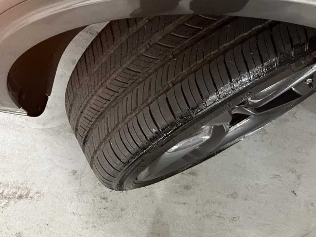 Genesis GV70 2025 Gris - Importación desde Corea - HF Imports Iquique - Foto 18