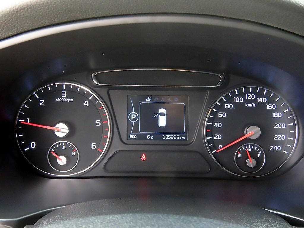 KIA Sorento - Vista 8