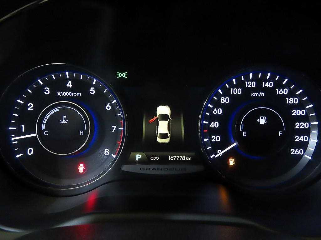 HYUNDAI Grandeur - Vista 9