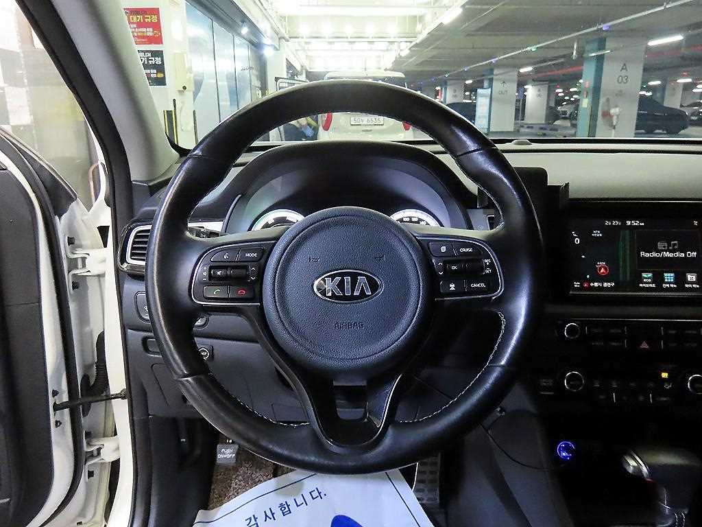 KIA Niro - Vista 8