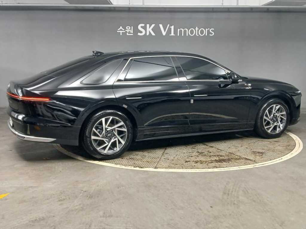 HYUNDAI Grandeur - Vista 4