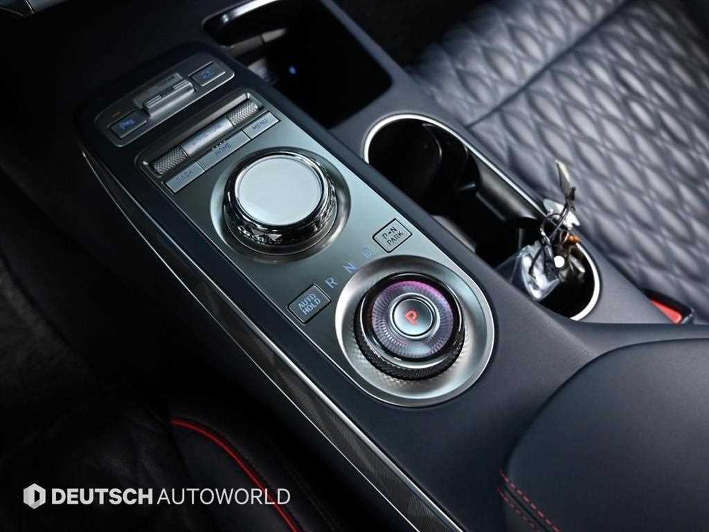 Genesis GV70 - Vista 9