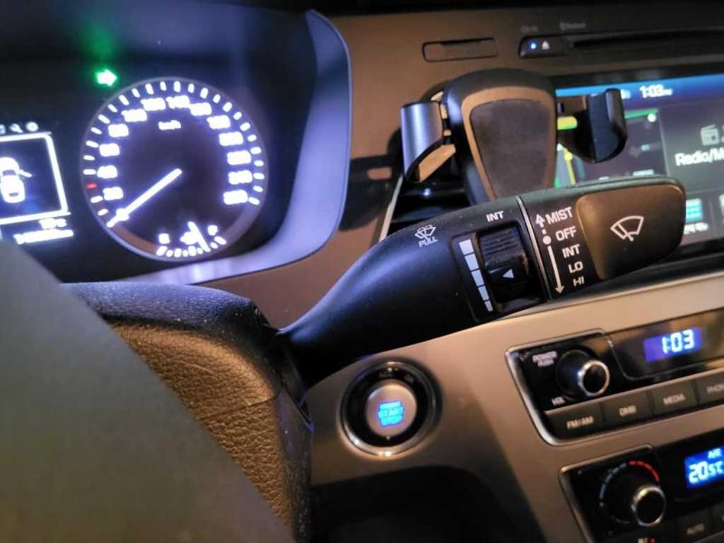 HYUNDAI Sonata - Vista 11