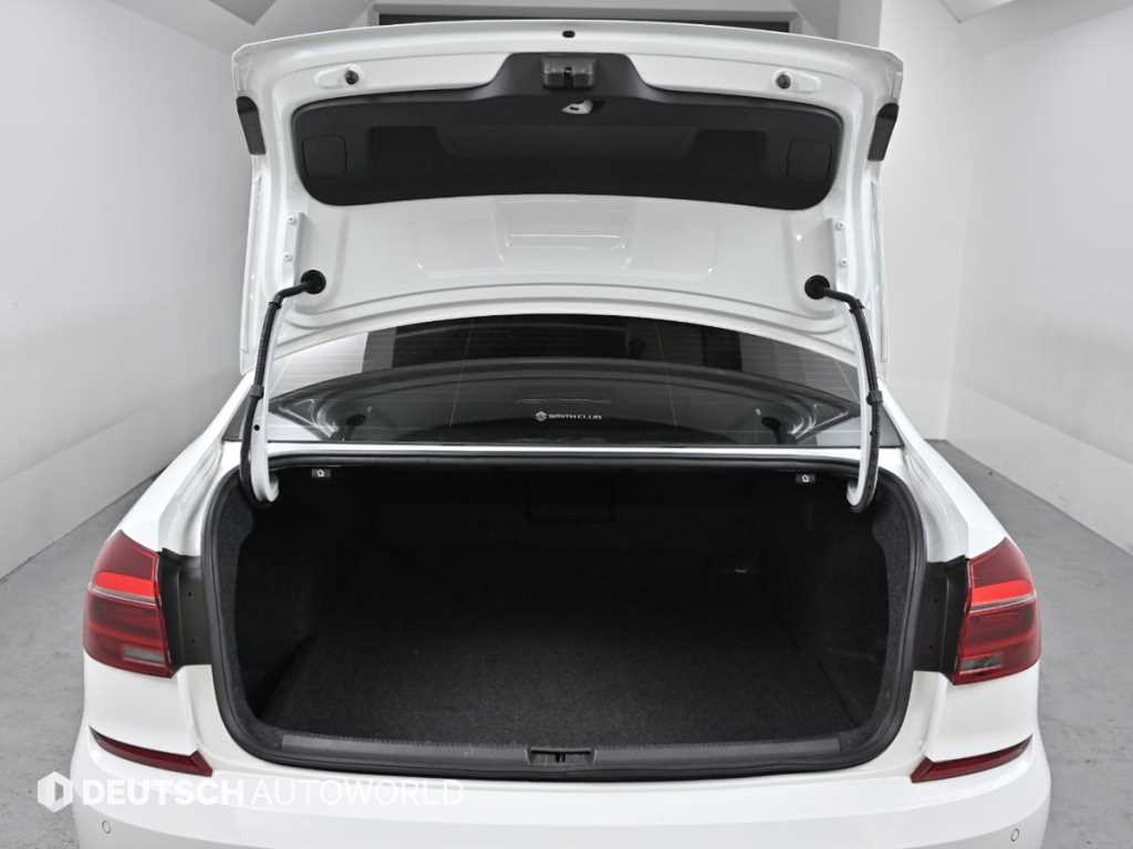 Volkswagen Passat 2018 Blanco - Importación desde Corea - HF Imports Iquique - Foto 20