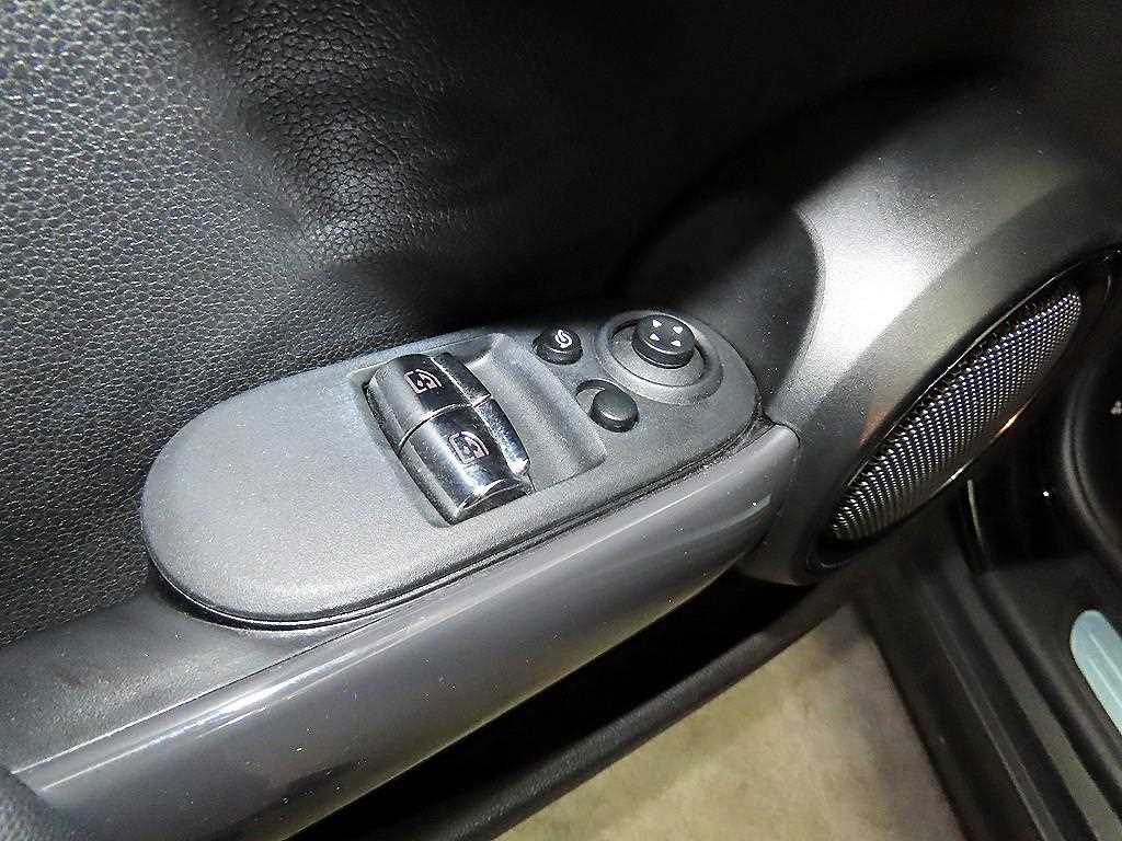 Mini Cooper 2020 Negro - Importación desde Corea - HF Imports Iquique - Foto 13