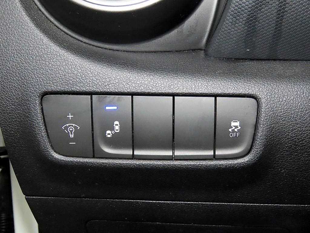 HYUNDAI Kona 2018 Blanco - Importación desde Corea - HF Imports Iquique - Foto 14