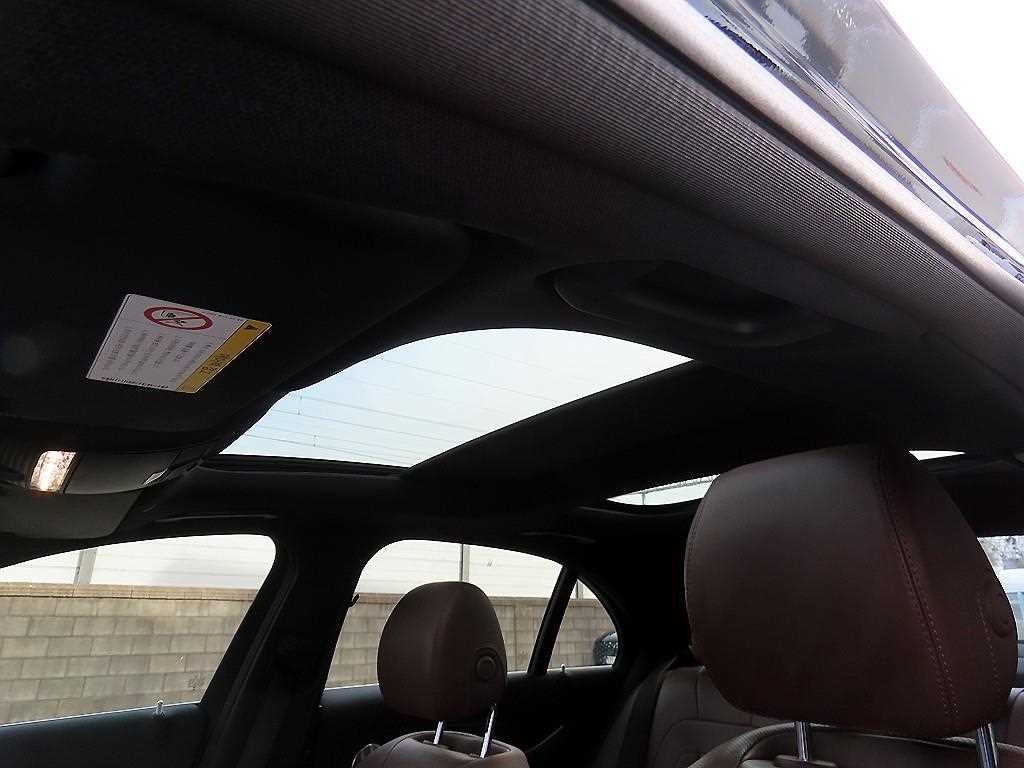 Mercedes Benz AMG GT 2019 Negro - Importación desde Corea - HF Imports Iquique - Foto 16