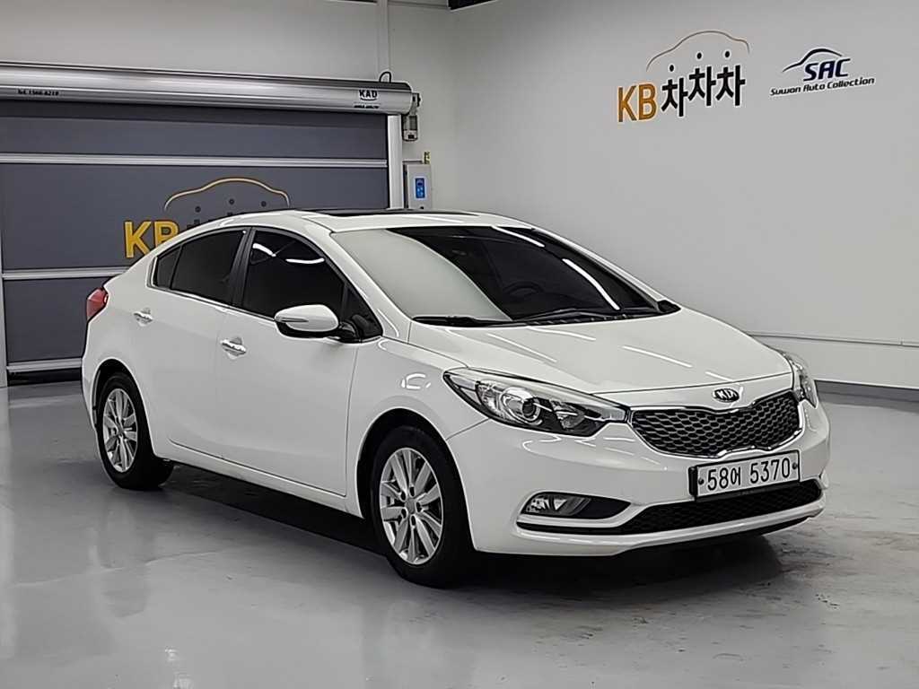 KIA K3 - Vista 4