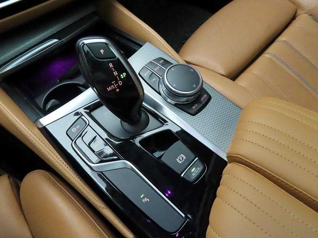 BMW 5 Series - Vista 10