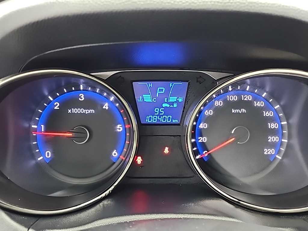 HYUNDAI Tucson - Vista 7