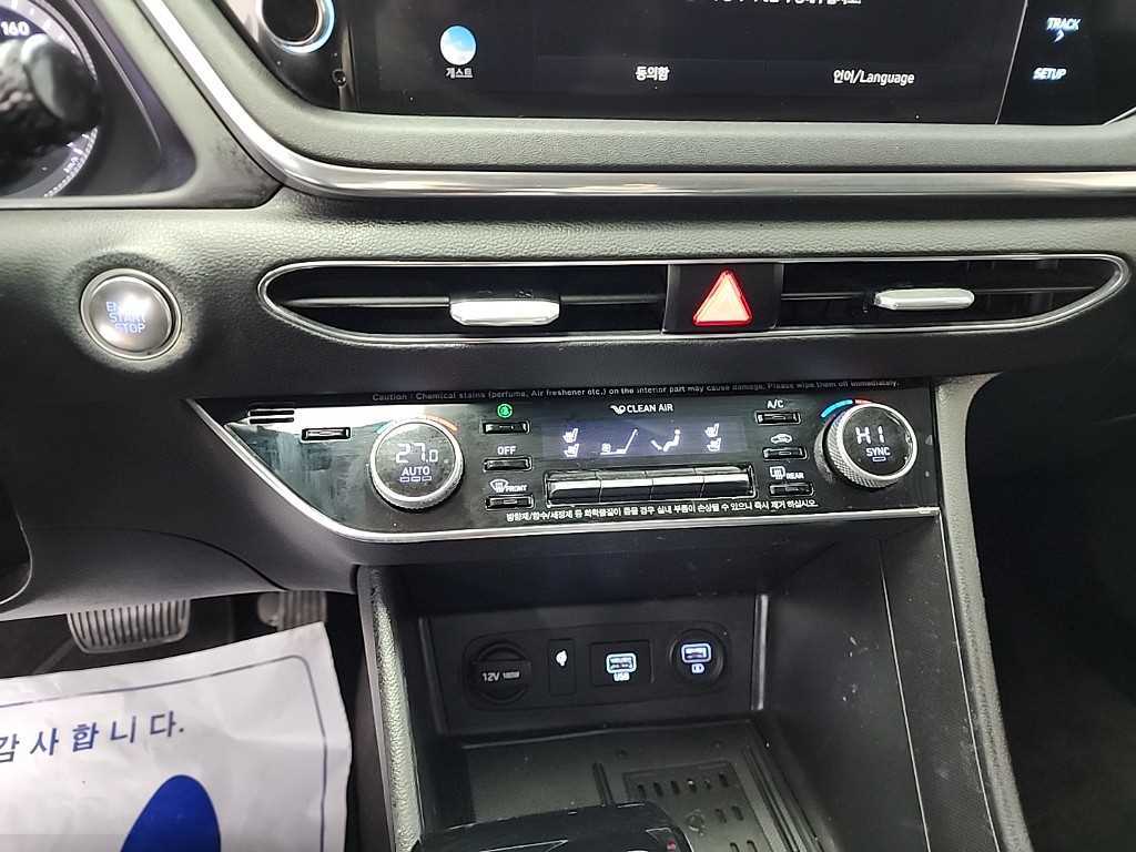 HYUNDAI Sonata - Vista 10