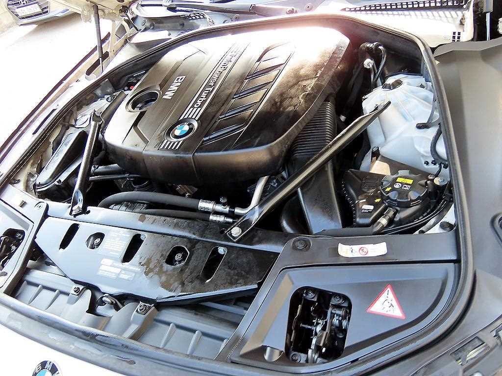 BMW 5 Series 2014 Blanco - Importación desde Corea - HF Imports Iquique - Foto 19