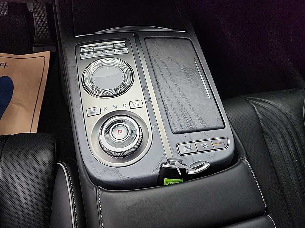 Genesis G80 - Vista 8