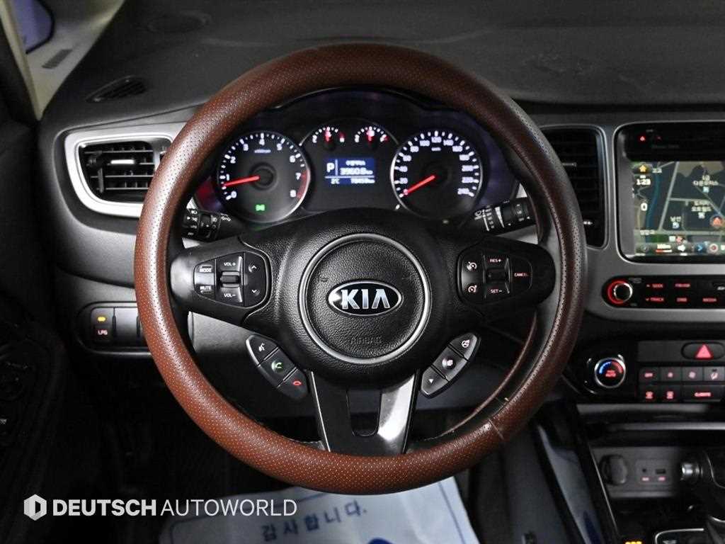 KIA Carens 2014 Negro - Importación desde Corea - HF Imports Iquique - Foto 13