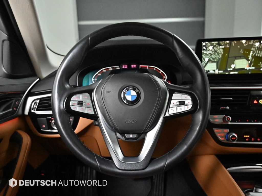 BMW 5 Series 2022 Negro - Importación desde Corea - HF Imports Iquique - Foto 13