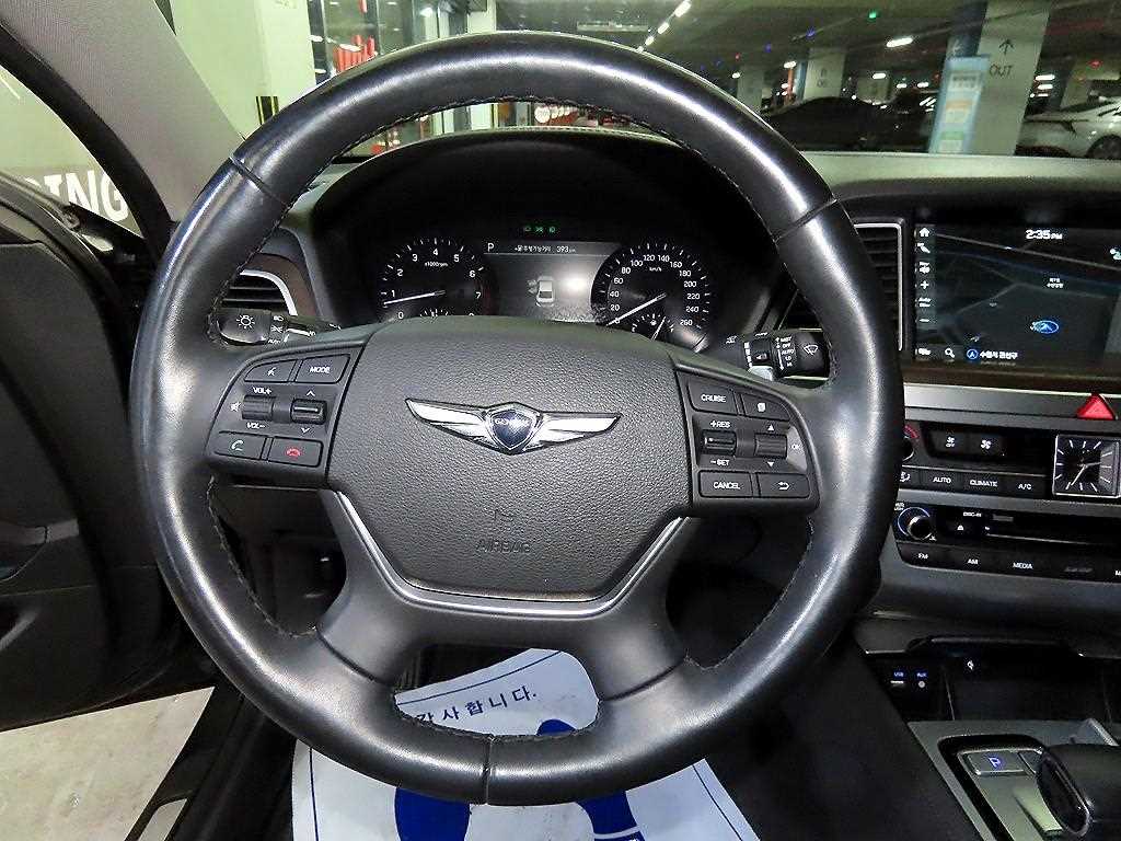 Genesis G80 - Vista 8