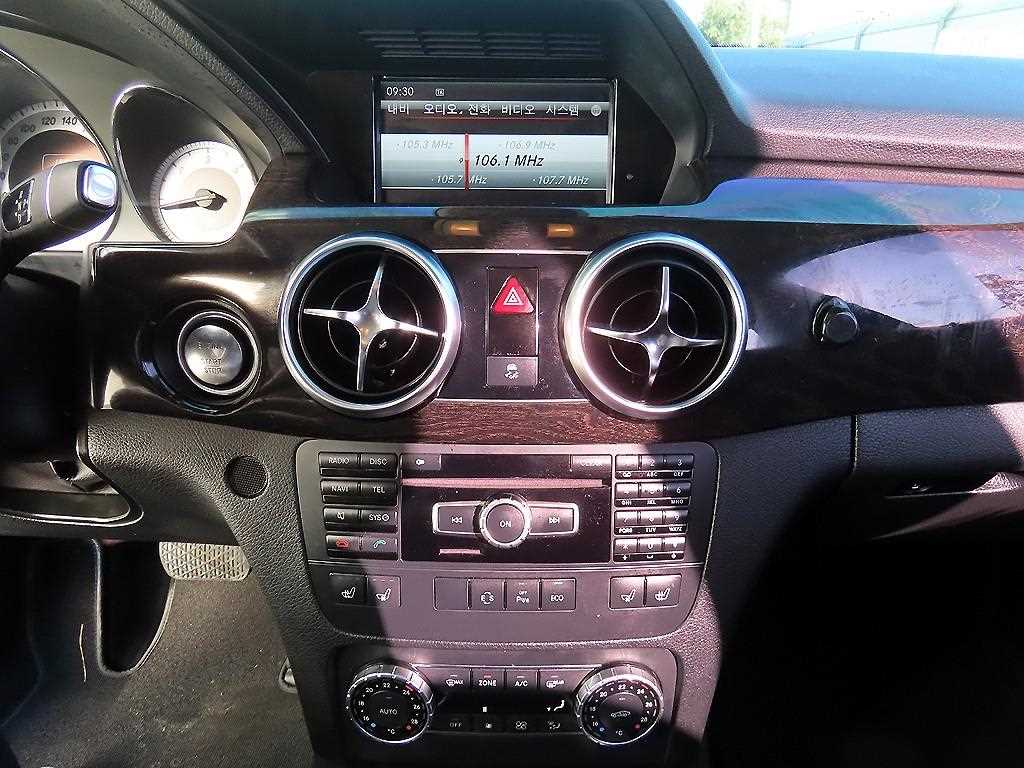 Mercedes Benz GLK Class - Vista 12