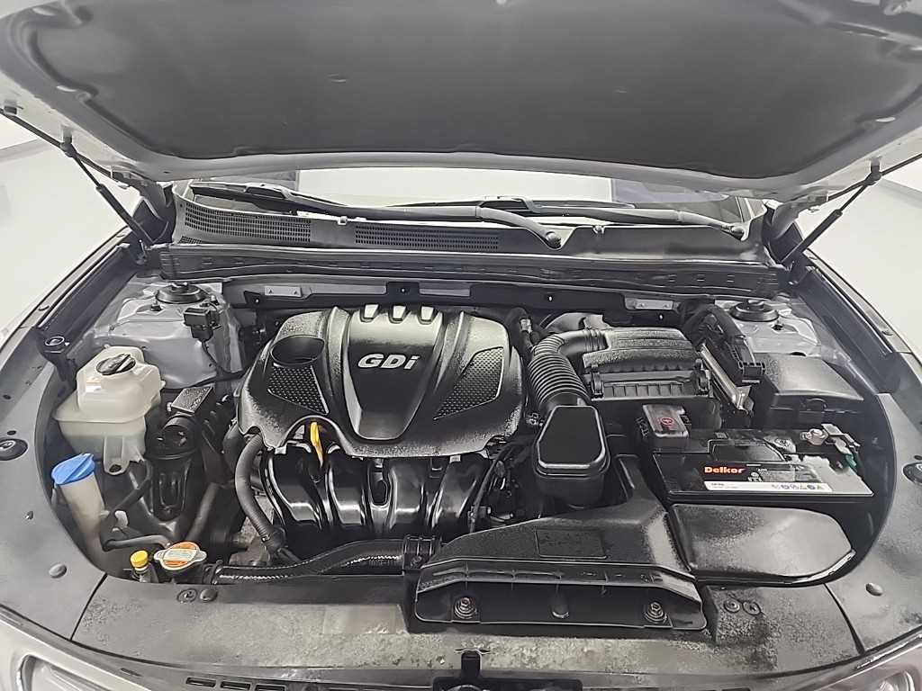 HYUNDAI Grandeur - Vista 5