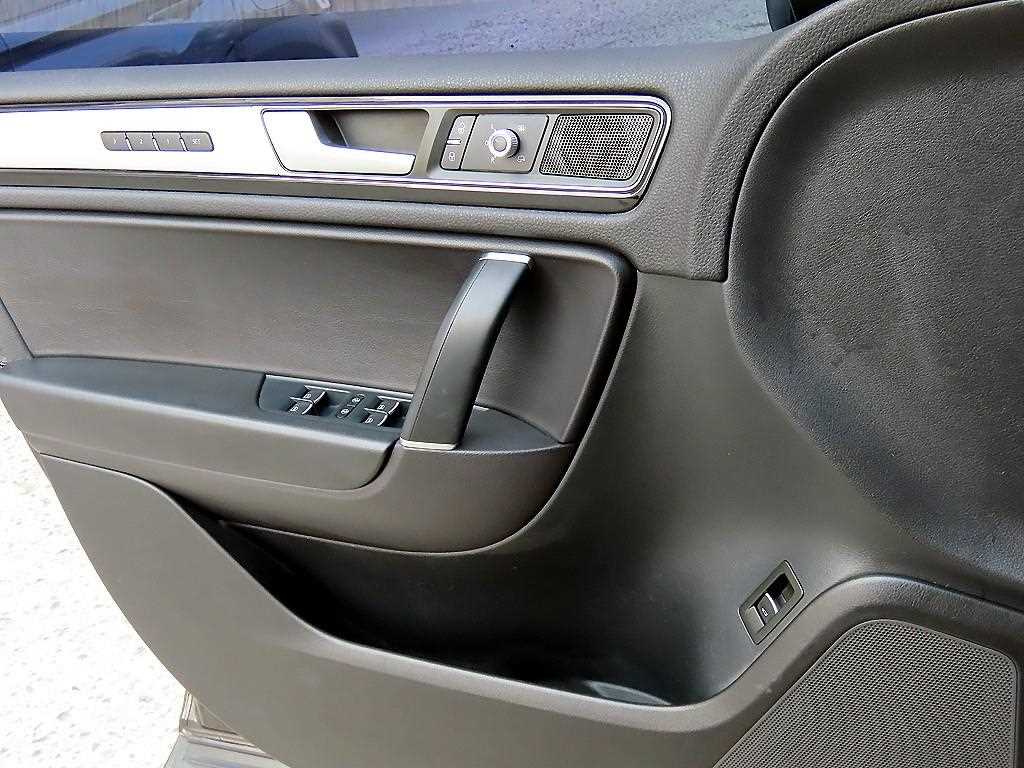 Volkswagen Touareg - Vista 11