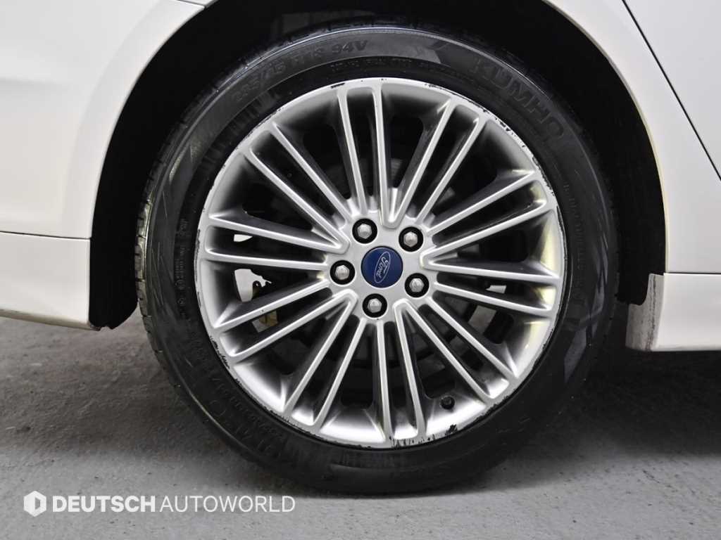 Ford Fusion - Vista 5