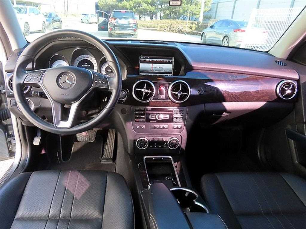 Mercedes Benz GLK Class - Vista 7