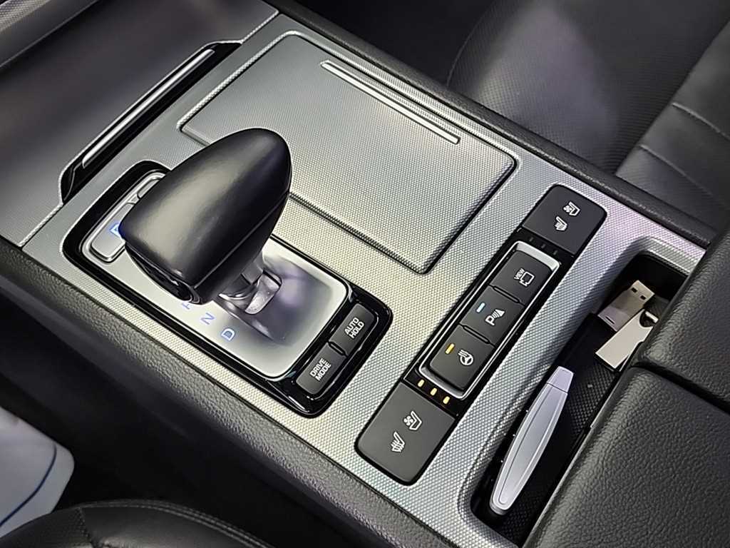 Genesis G80 - Vista 7