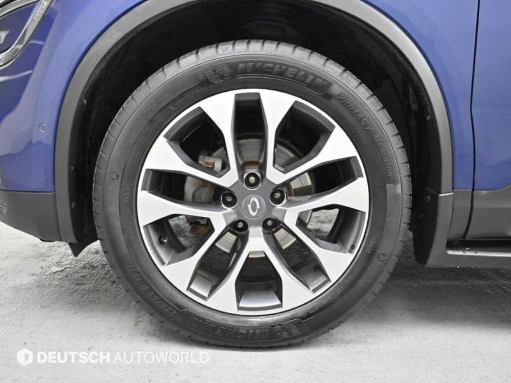 SAMSUNG QM6 - Vista 5