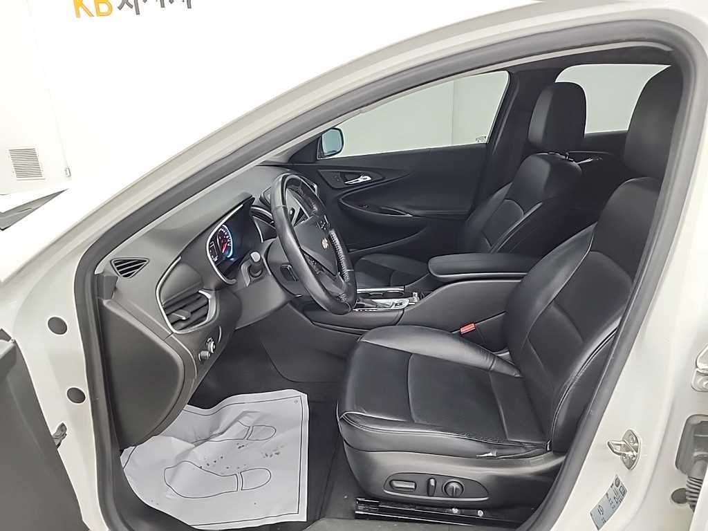 Chevrolet Malibu - Vista 11