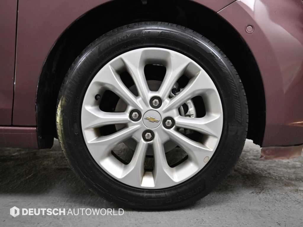 Chevrolet Spark - Vista 5