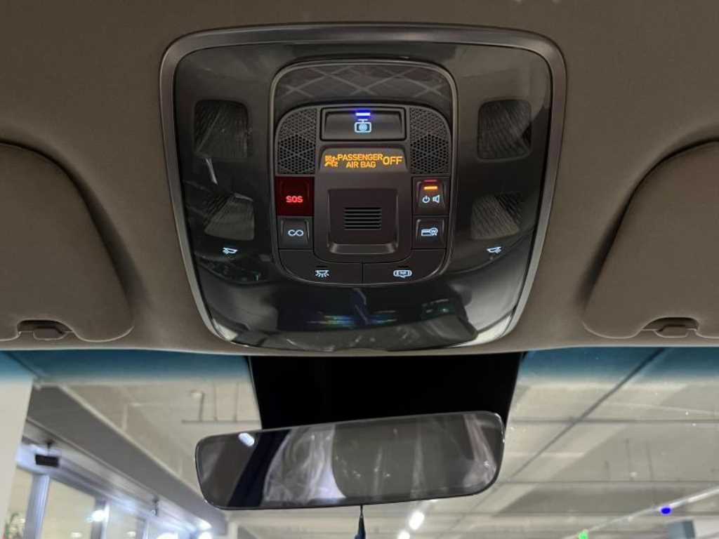 Genesis GV70 2023 Blanco - Importación desde Corea - HF Imports Iquique - Foto 18