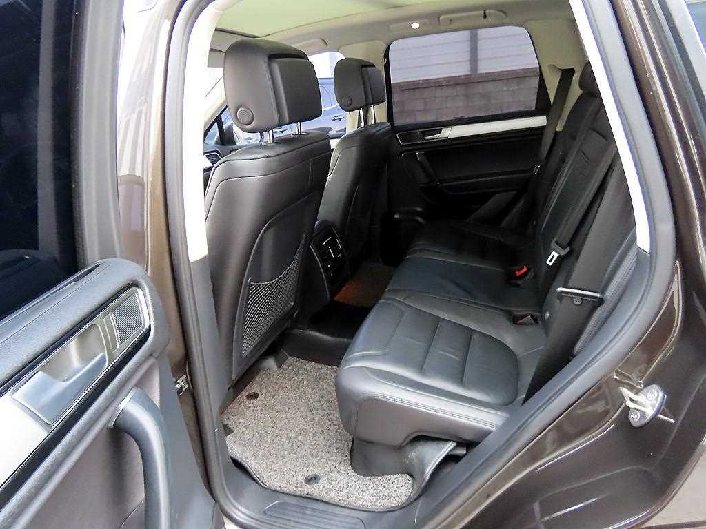 Volkswagen Touareg - Vista 6