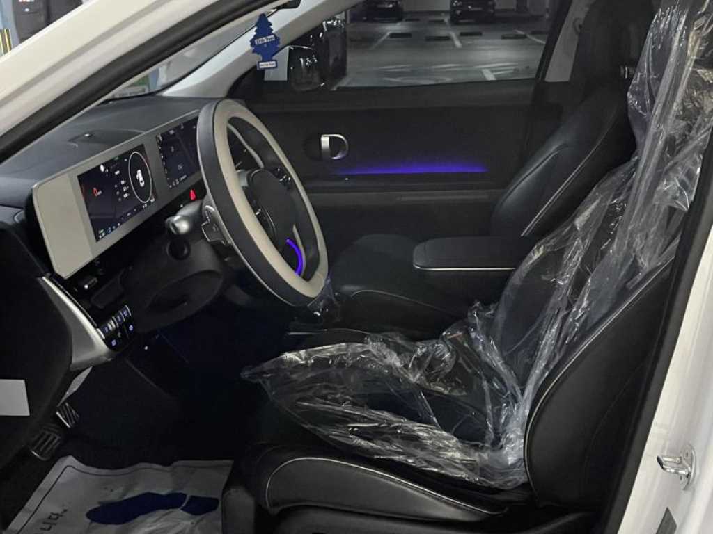 HYUNDAI Ioniq 5 - Vista 8